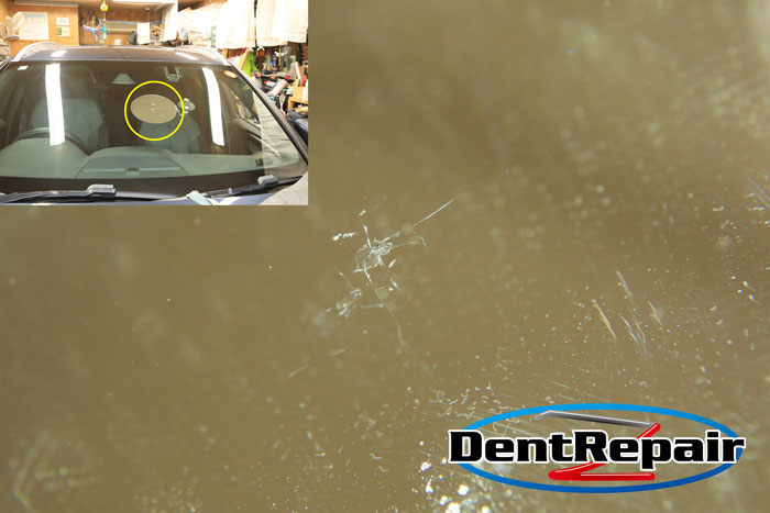 XC40中央付近に出来た複合ひび、修理後の写真